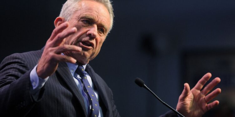 US Presidential Candidate Defends Bitcoin, Calls Out Environmental Critics