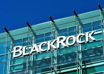 BlackRock CEO Larry Fink Highlights Rising Crypto Demand from Gold Investors