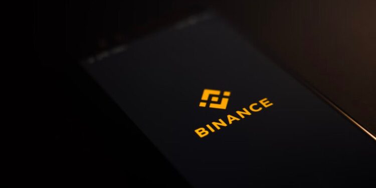 Binance CEO Confirms Layoffs, Refutes Exaggerated Figures