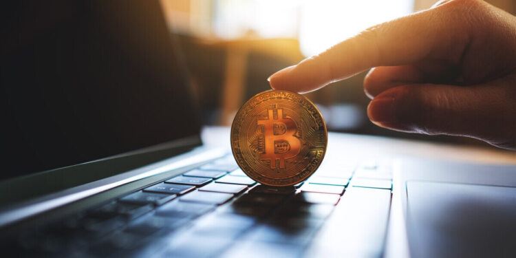 Human Rights Foundation Backs Bitcoin Bug Bounty to Empower Activists Worldwide