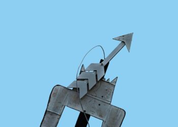 AAVE Records 26% Weekly Gain, Looks To Break Key Resistance