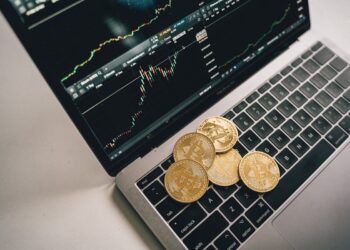 Six Clovers Unveils Versal Network for Cross-Border Crypto Payments in Stablecoins and CBDCs