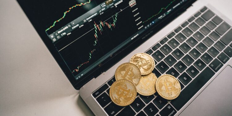 Six Clovers Unveils Versal Network for Cross-Border Crypto Payments in Stablecoins and CBDCs