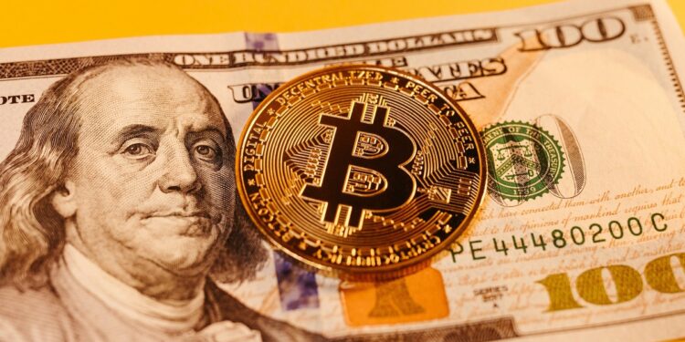 Coinbase to Partner with Fidelity and Other Bitcoin ETFs for Surveillance – Here’s the Latest
