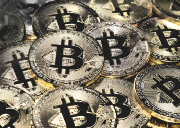 Is It Too Late to Buy HarryPotterObamaSonic10Inu? Viral Meme Coin Rockets Up 200% and This Platform Uses AI to Find the Next Crypto to Explode