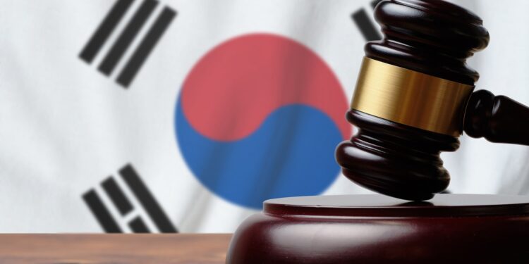 S Korean Prosecutors Seek Golf Star Arrest Warrant