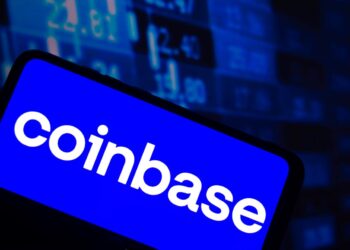 Coinbase Analysts Remain Positive Ahead of Q2 Earnings Despite Regulatory Uncertainties