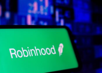 Arkham Investigation Reveals Robinhood Wallet Holds $2.5 Billion in ETH