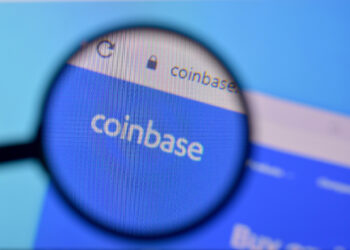 Crypto Exchange Coinbase Narrows Losses Thanks to Cost Reduction Strategy