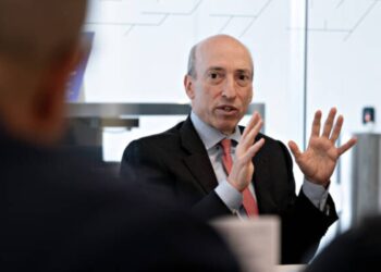 US Congressman Calls to Dismiss Gensler as SEC Chair Following Grayscale Ruling
