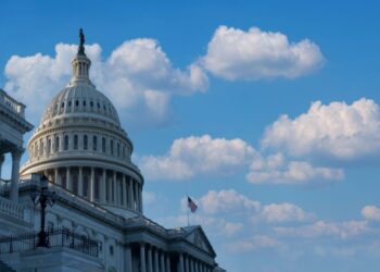 Pro-Bitcoin Presidential Candidate Vivek Ramaswamy Praises Grayscale’s Victory for Bitcoin and Blockchain Innovation in the US