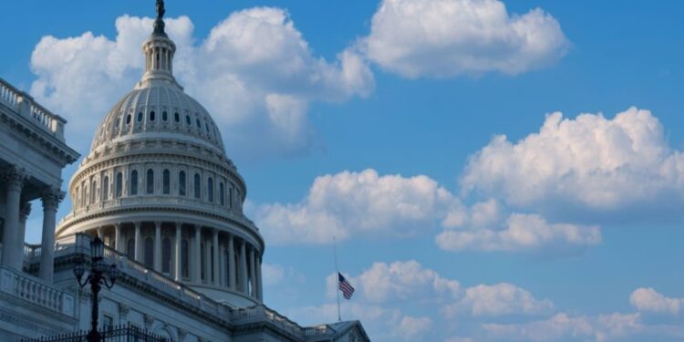 Pro-Bitcoin Presidential Candidate Vivek Ramaswamy Praises Grayscale’s Victory for Bitcoin and Blockchain Innovation in the US
