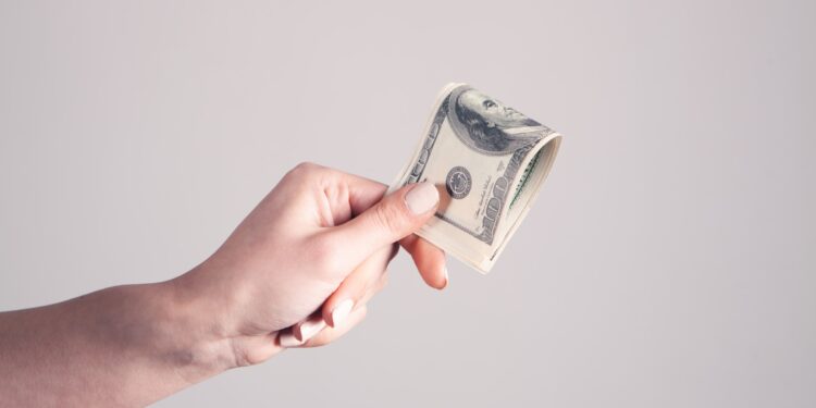 Curve Finance Exploiter Returns 61,000 ETH After Protocol’s Stern Warning