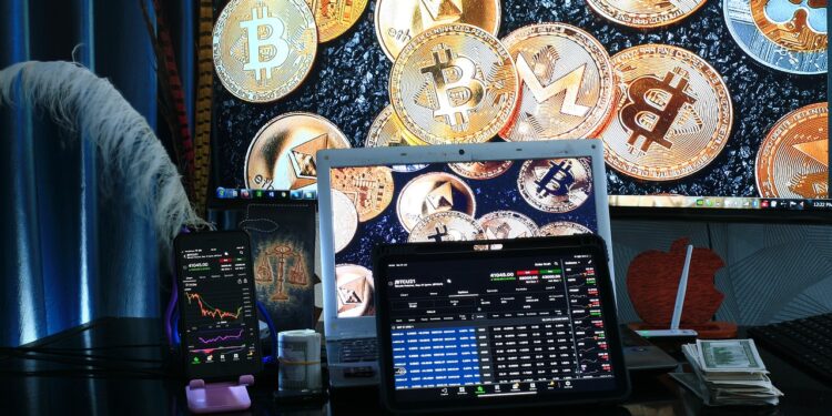Lithuanian Financial Intelligence Arm Lists Several Crypto Firms as New AML Violators