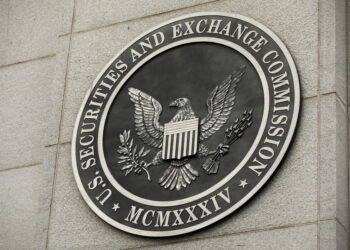 Spot Bitcoin ETF Applications Decision Postponed by SEC: Bitcoin to Crash?