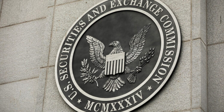 Spot Bitcoin ETF Applications Decision Postponed by SEC: Bitcoin to Crash?