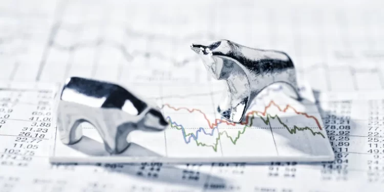Crypto Market Flips Green Amid Ethereum Futures ETF Approval, Dollar Weakness
