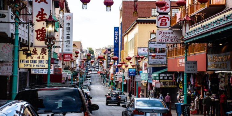 China’s Central Bank Official Stresses on Use of Digital Yuan in Retail Sectors