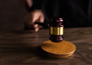 Silicon Valley Law Firm Fenwick & West Files to Dismiss FTX Class Action Lawsuit