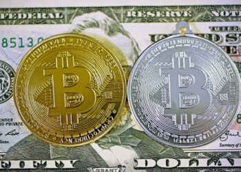 “Bye Bye” to Bitcoin? Robert Kiyosaki Weighs In on Citibank’s Blockchain Initiative