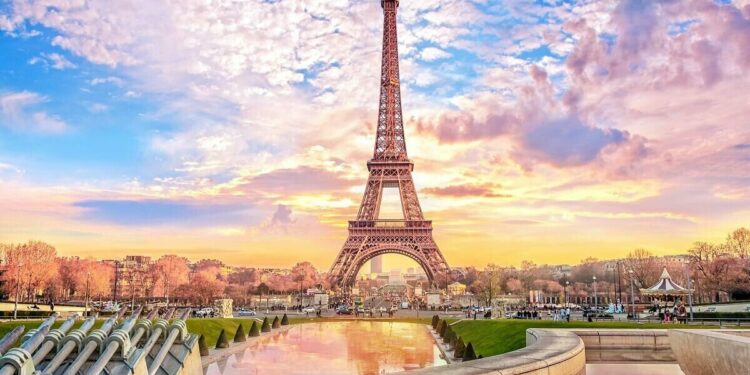 France Moves To License TradFi and Crypto Influencers