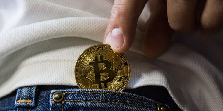 Why Freelancers Are Turning to Blockchain for Payments