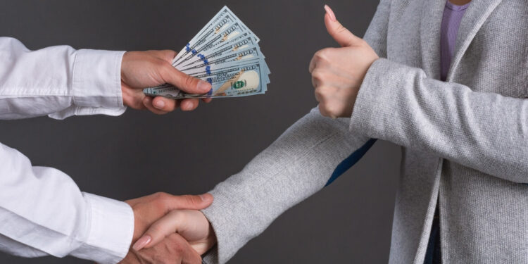 Investor Disagreements Force FloorDAO to Send $2.5 Million to Splinter Faction – What’s Going On?