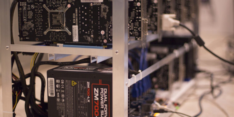 Chinese Bitcoin Mines in the US Attract National Security Attention