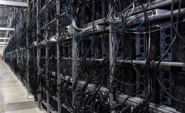 Uzbekistan Permits Only Legal Entities to Mine Cryptocurrencies Using Solar Power