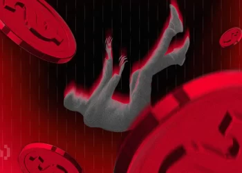 SafeMoon Dives 50% Amid SEC Fraud Charges on Execs