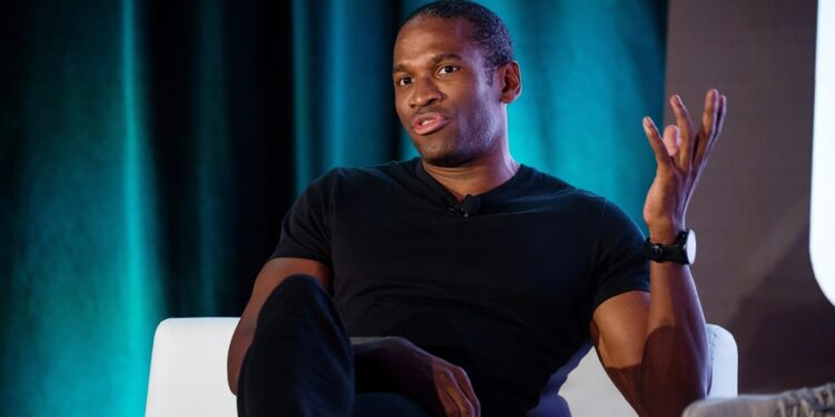 Arthur Hayes Unveils Playbook For Bitcoin, Crypto And Big Tech