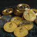 Analyst Forecasts Further Bitcoin Correction, Signals Alts Market Upswing
