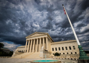 Crypto Awaits Impact as Supreme Court Revisits Chevron Doctrine