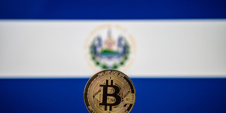 Report: El Salvador Sees Decline in Bitcoin User Base Activity