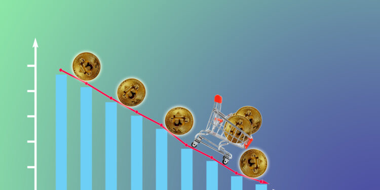 Bitcoin Briefly Dips Below $39K in Wake of ETF Sell-Off
