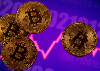 Bitcoin Dips Below $40k: Is the Bottom in Sight?