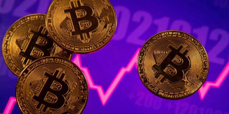 Bitcoin Dips Below $40k: Is the Bottom in Sight?