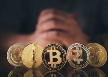 Senior Analyst Says These Altcoins Will Make a Move Soon