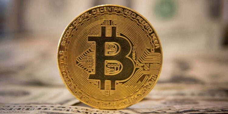 Analyst Predicts Bitcoin Consolidation, Eyes Long-Term Price Target Of $500,000