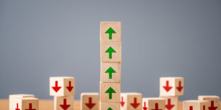 Crypto Analyst Forecasts MATIC Price Recovery With This 16% Swing