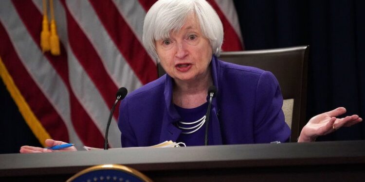 US Treasury Secretary Calls for Regulation of Stablecoins and Non-Security Assets