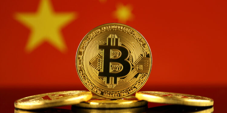 Chinese Investors’ FOMO Craze Fuels Surge into US ETFs, Sparking Speculation about Crypto Influx