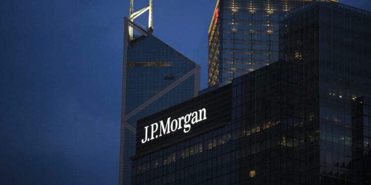 Institutional Traders Shun Crypto, JPMorgan Survey Shows