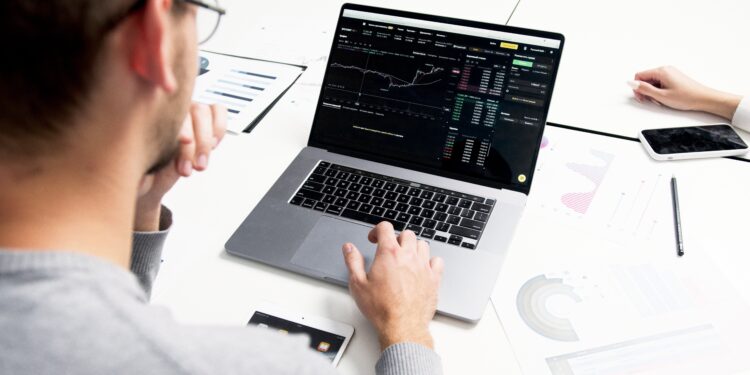 Solana Poised For Comeback – Analysts Spot Breach Of $103