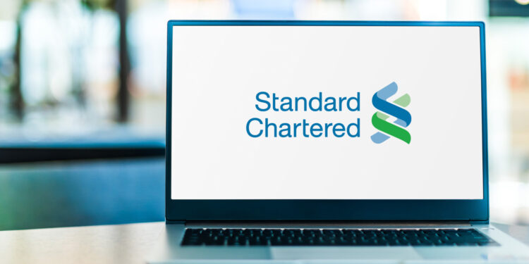 Standard Chartered Upgrades Year-End Outlook with Bullish Bitcoin Forecast