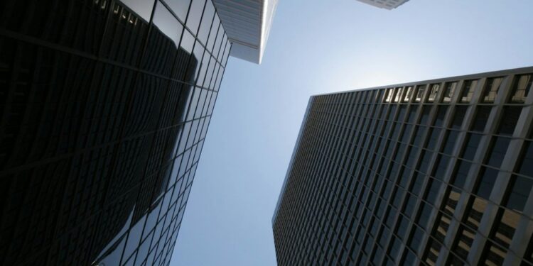 AVAX Soars To Highest In Nearly 2 Years, 80% Of Holders In Profit