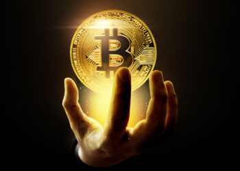 Arthur Hayes Advocates Doubling Down on Cryptocurrencies Over Fiat