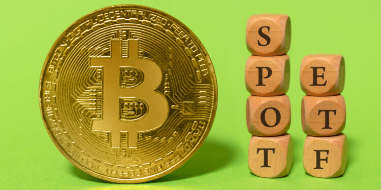 Bitcoin Spot ETFs Surge, Capturing Close to $200 Billion in Record-Shattering Quarter