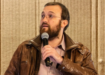 Grayscale Drops Cardano, Cosmos From Fund – Charles Hoskinson Reacts to FUD