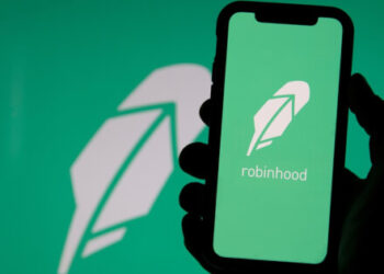 Robinhood CEO Vladimir Tenev Criticizes Wells Notice Despite Strong Q1 Earnings